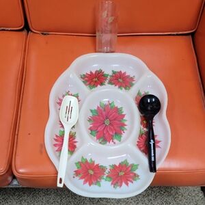 Poinsettia Themed & Plastic Serveware